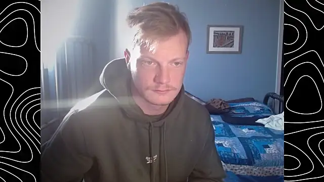 lustylyndon online show from November 29, 5:24 pm