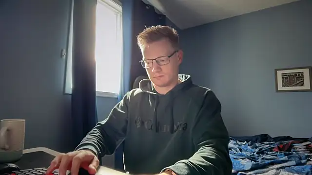 lustylyndon online show from May 17, 4:29 pm