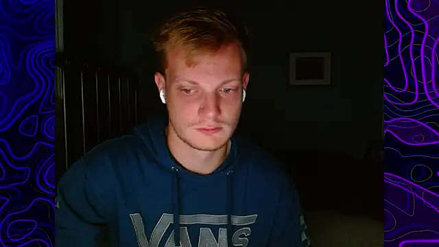 lustylyndon online show from October 10, 12:28 pm