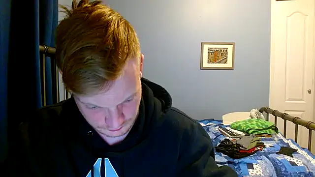 Snapshot of lustylyndon chatting on February 10, 4:11 am lustylyndon online show from February 10, 4:11 am