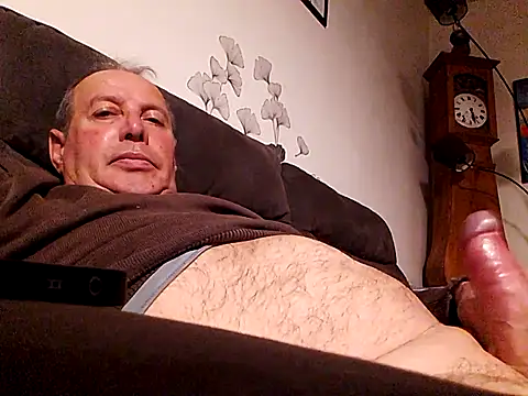 Vince072 online show from November 24, 8:53 pm