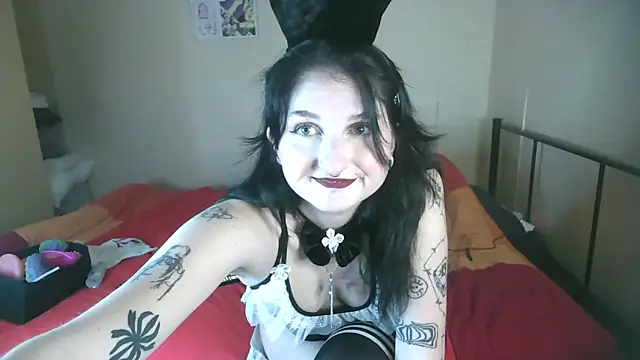 Violett3333 online show from March 28, 9:16 pm