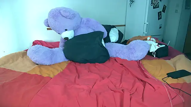 Violett3333 online show from April 4, 4:46 pm