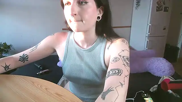 Violett3333 online show from March 21, 5:39 pm