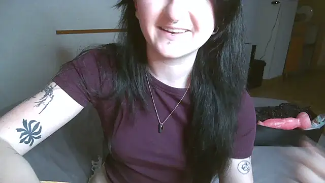 Violett3333 online show from December 20, 5:38 pm