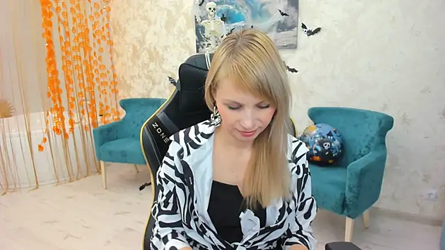 LindaSandy 1 online show from October 30, 9:07 am