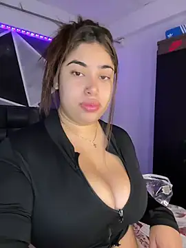 Snapshot of jazminslut chatting on June 7, 1:22 am jazminslut online show from June 7, 1:22 am