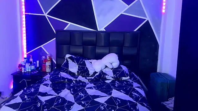 jazminslut online show from February 25, 2:12 am