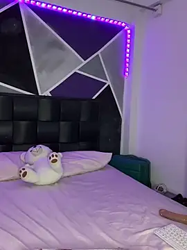 jazminslut online show from May 20, 3:14 am