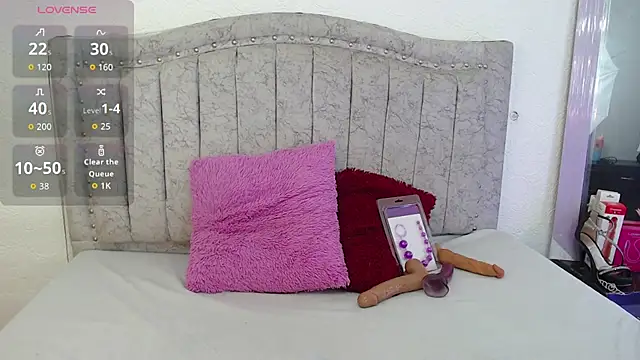 jazminslut online show from October 26, 12:55 am