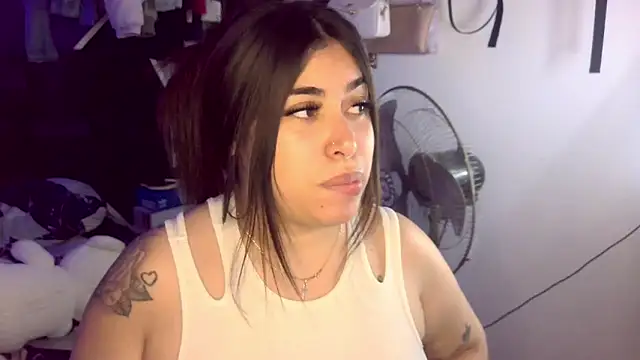 jazminslut online show from January 12, 2:29 am