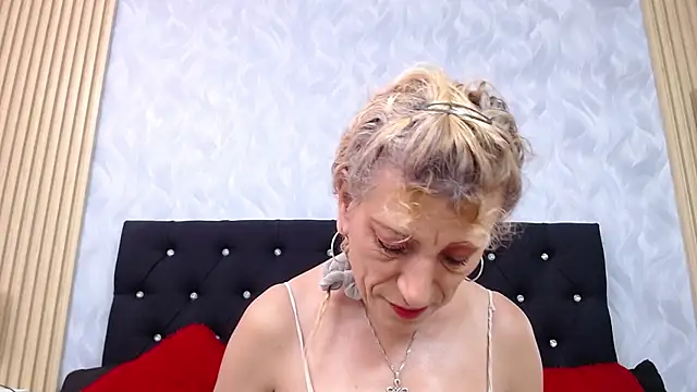 xandrinakarzon online show from November 21, 12:48 pm