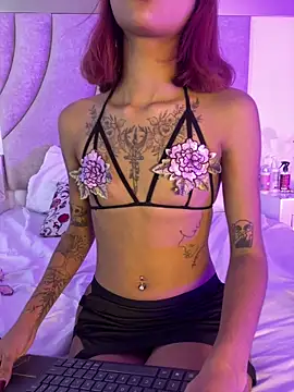 AnnahiBaker online show from March 3, 10:17 pm