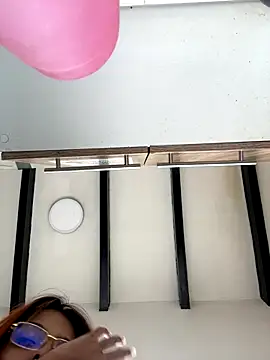 AnnahiBaker online show from November 2, 3:50 pm