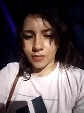 Tifany-fox online show from December 18, 12:49 am