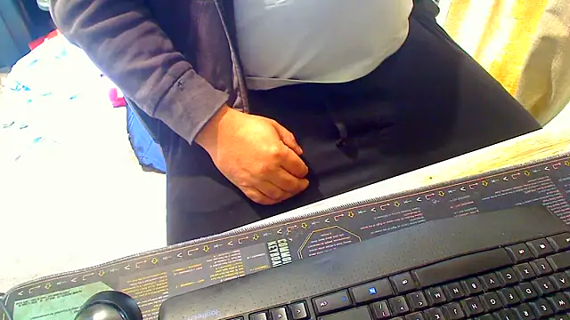 latexsub75 online show from February 12, 10:20 pm