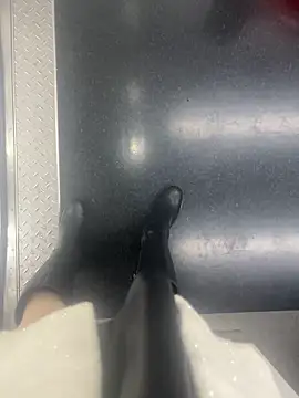 xiaoyuan01 online show from December 23, 1:38 am