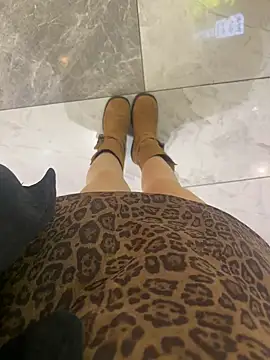 xiaoyuan01 online show from November 12, 2:37 am