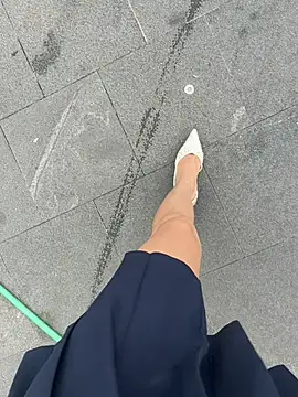 xiaoyuan01 online show from May 28, 1:24 am