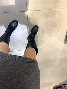 xiaoyuan01 online show from November 23, 2:10 am