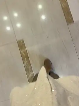 xiaoyuan01 online show from February 8, 8:23 am