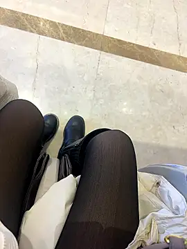 xiaoyuan01 online show from January 19, 1:42 am