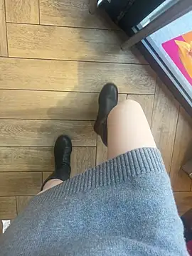 xiaoyuan01 online show from December 18, 2:49 am