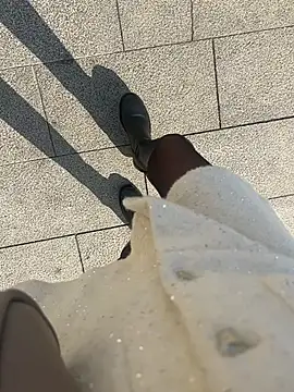 xiaoyuan01 online show from November 19, 1:27 am