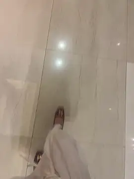 xiaoyuan01 online show from May 23, 1:59 am