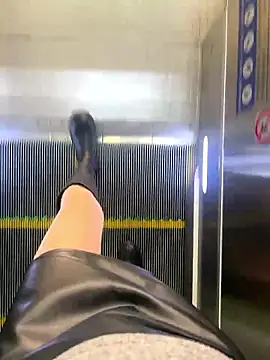 xiaoyuan01 online show from November 2, 1:32 am