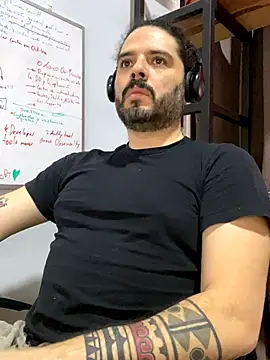 Snapshot of uto857 chatting on October 15, 4:59 pm uto857 online show from October 15, 4:59 pm