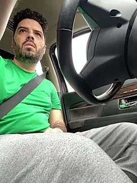 Snapshot of uto857 chatting on November 10, 1:05 pm uto857 online show from November 10, 1:05 pm