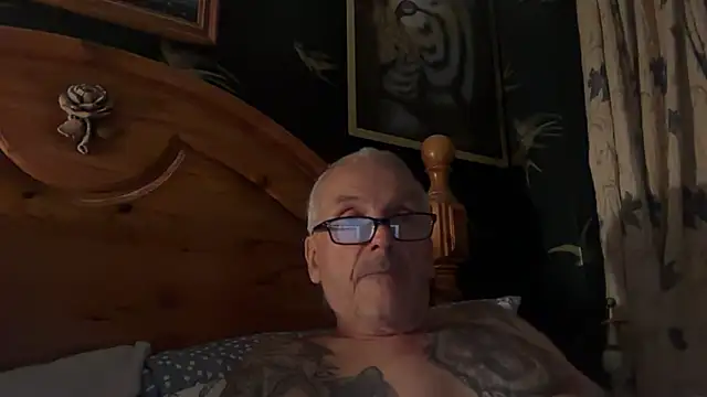 poggles online show from September 12, 8:19 pm