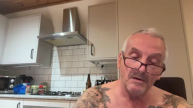 poggles online show from September 20, 8:41 am