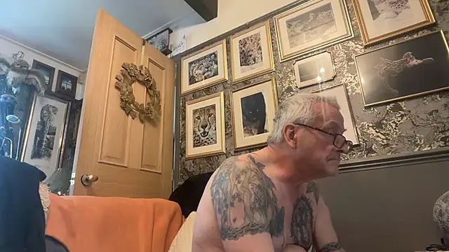 poggles online show from February 23, 2:39 pm