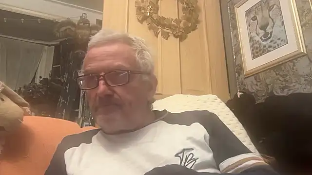 poggles online show from November 14, 10:46 pm