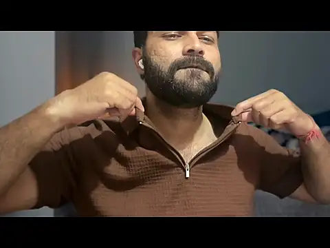 Snapshot of Sandy_Daddy chatting on October 3, 6:53 pm Sandy Daddy online show from October 3, 6:53 pm