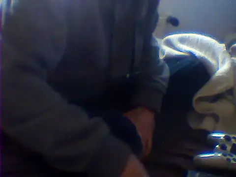 Snapshot of rimbaud77 chatting on May 12, 4:02 pm rimbaud77 online show from May 12, 4:02 pm
