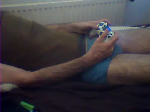 Snapshot of rimbaud77 chatting on May 25, 2:38 pm rimbaud77 online show from May 25, 2:38 pm