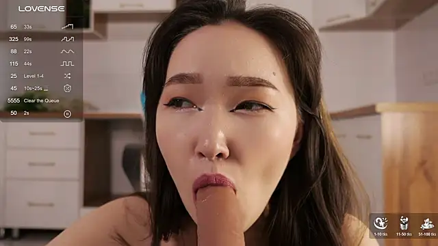 scamelia online show from October 28, 4:13 am