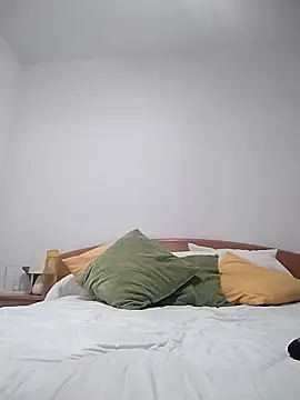 agustinalatina online show from October 13, 7:48 pm