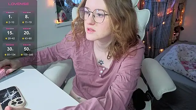 urstripchatgf online show from January 9, 7:15 am