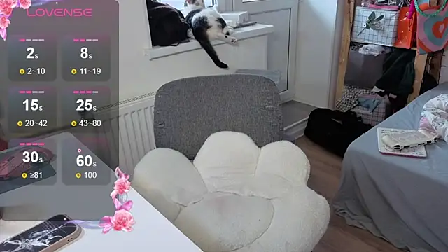 urstripchatgf online show from October 22, 10:04 am