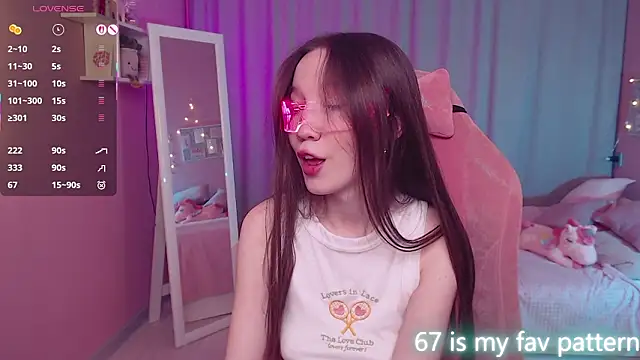 Shriya Sarann online show from March 13, 2:11 pm