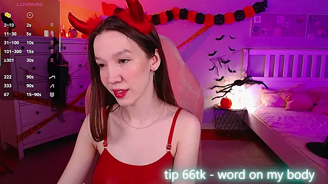 Snapshot of Shriya_Sarann chatting on October 26, 2:06 pm Shriya Sarann online show from October 26, 2:06 pm