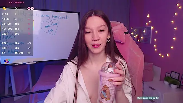 Shriya Sarann online show from March 6, 2:12 pm