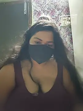 Snapshot of Liyaa_24 chatting on June 4, 5:06 pm Liyaa 24 online show from June 4, 5:06 pm