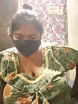 Liyaa 24 online show from March 30, 6:20 pm