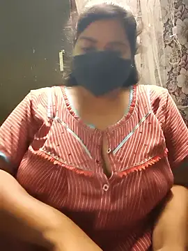 Snapshot of Liyaa_24 chatting on June 19, 5:08 pm Liyaa 24 online show from June 19, 5:08 pm