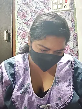 Liyaa 24 online show from March 16, 5:05 pm